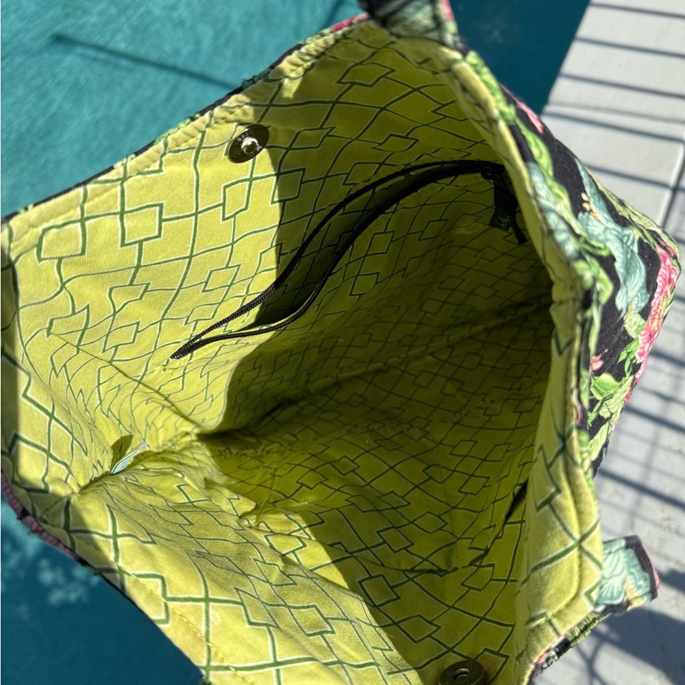 VINTAGE Vera Bradly Floral Tote Bag - Black and Green - Picture 5 of 6